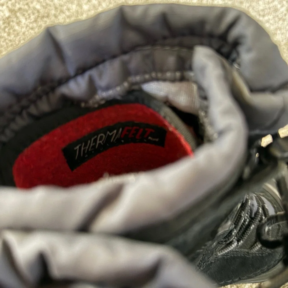 The‎ North Face Kids Alpenglow IV Waterproof Winter Snow Boots Black Size 4